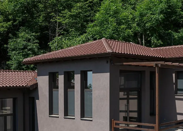 Divine Forest 别墅 里托楚伦