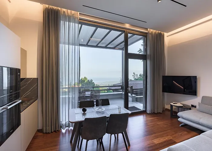 Divine Forest 里托楚伦